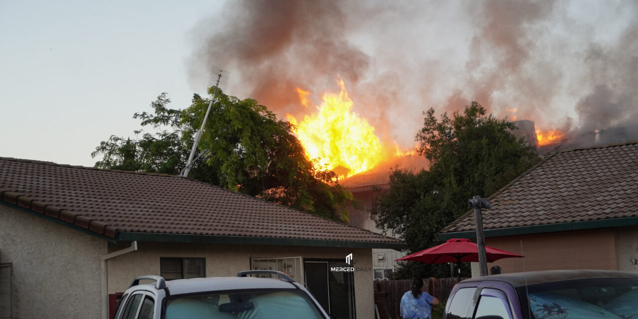 Fire engulfs apartment complex in Atwater