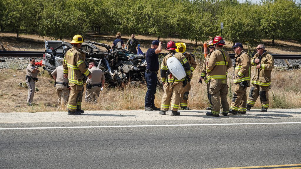 Man Killed After Amtrak Train Crashes Into Vehicle In Merced County ...